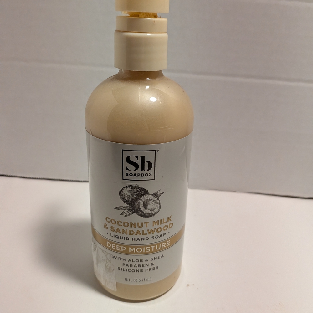 Coconut Milk & Sandalwood Deep Moisture Liquid Hand Soap - Cream
